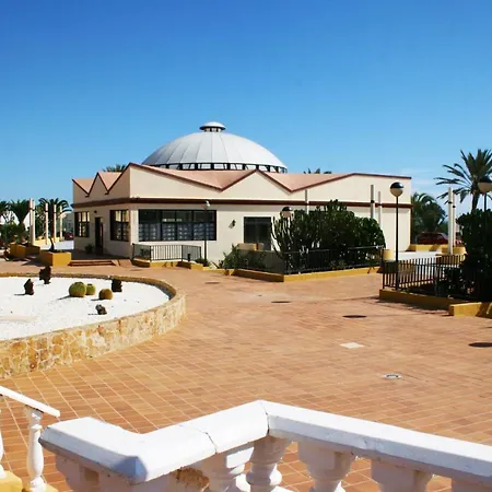 Book Jet - Premium Pool View & Wifi Apartman