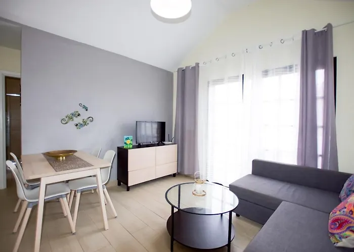 Book Jet - Premium Pool View & Wifi Κόστα Κάλμα